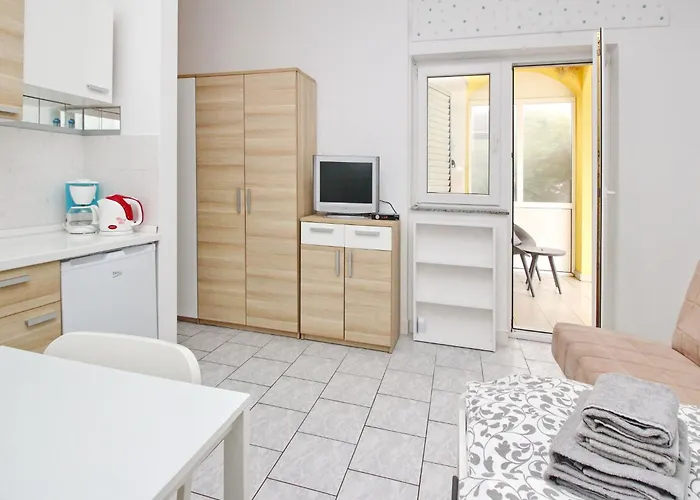 In Mit Eigener Terrasse By Interhome