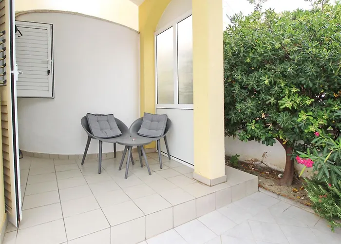 In Mit Eigener Terrasse By Interhome